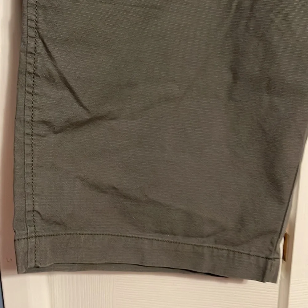 GAP men’s 100% cotton shorts in dark grey size 35 NWT - Picture 8 of 9
